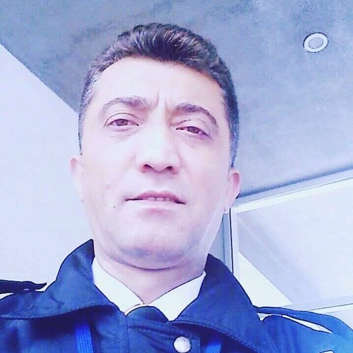  18374474  Munur, 52 ,    