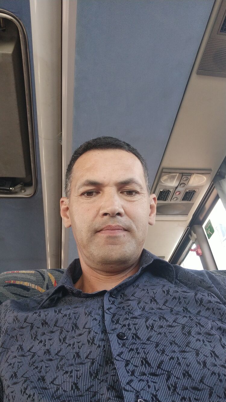  46468704  , 41 ,    