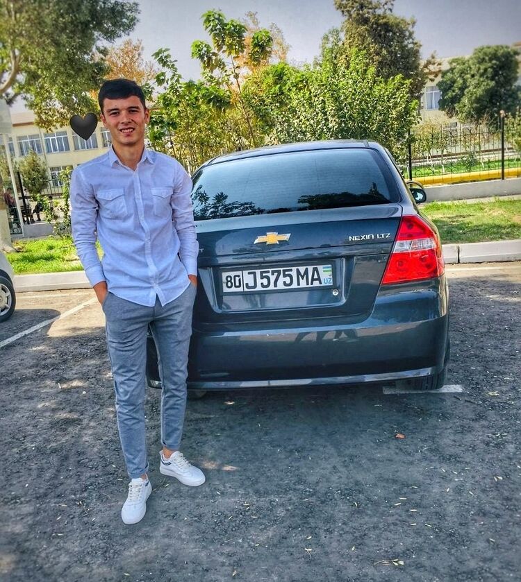  18634624  Botir, 28 ,    