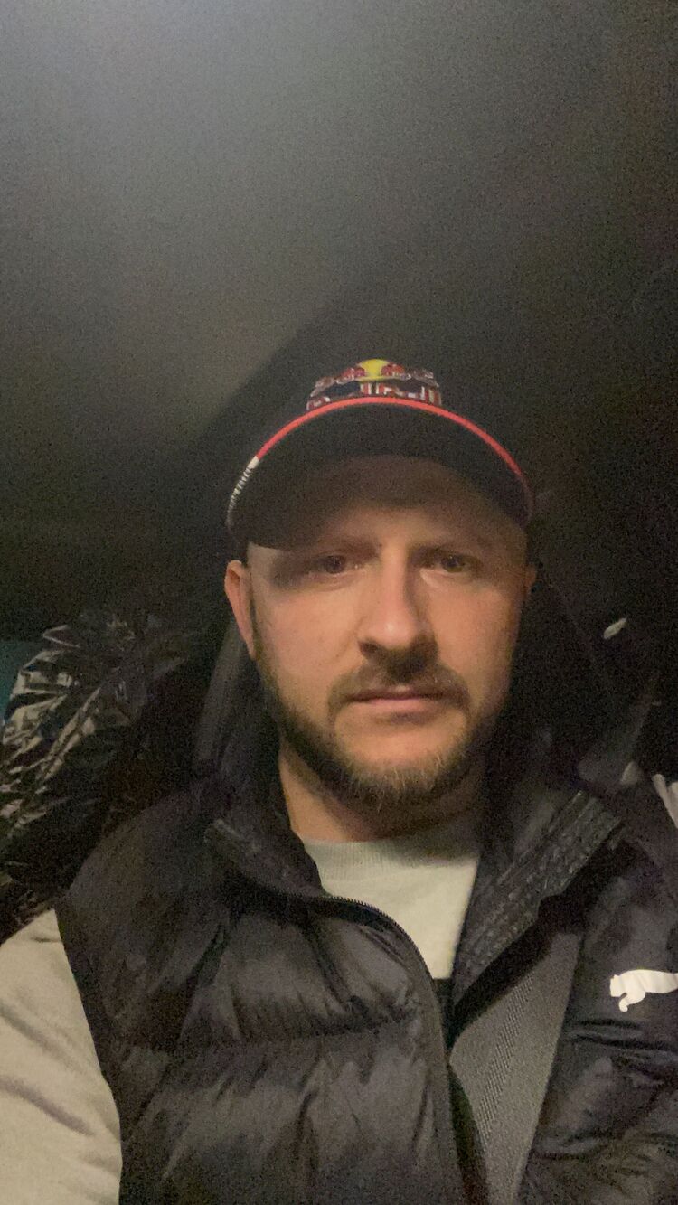  52848844  , 39 ,    