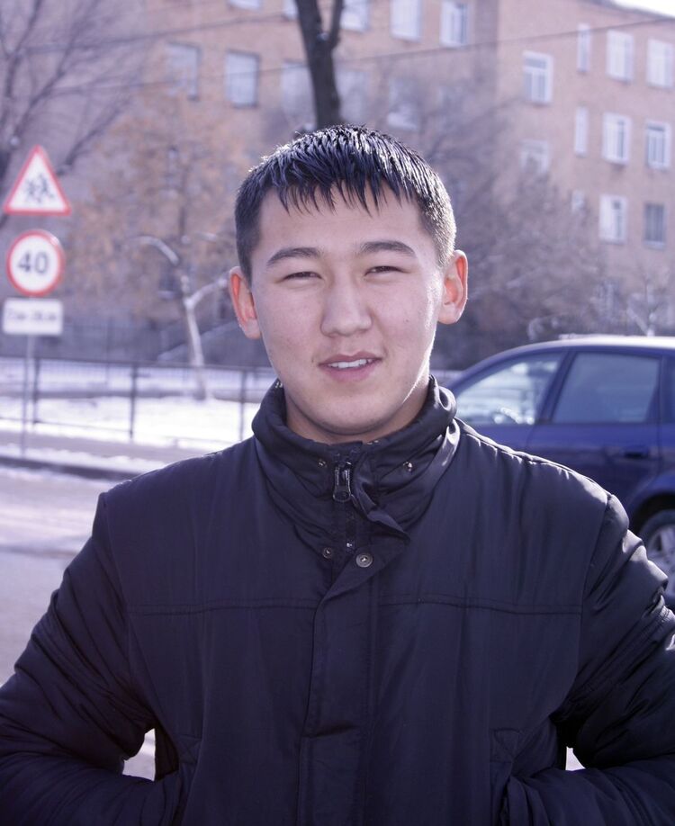  4298154  Baktybek, 30 ,    