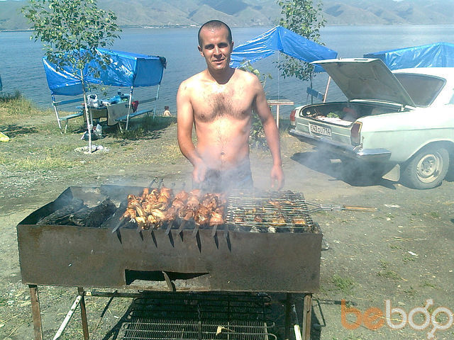  ,   Hayk, 44 ,  
