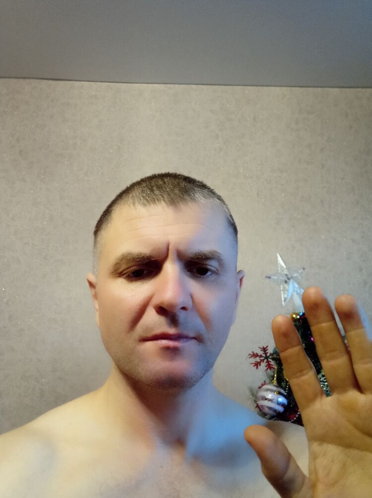  40434044  Andrey, 45 ,    