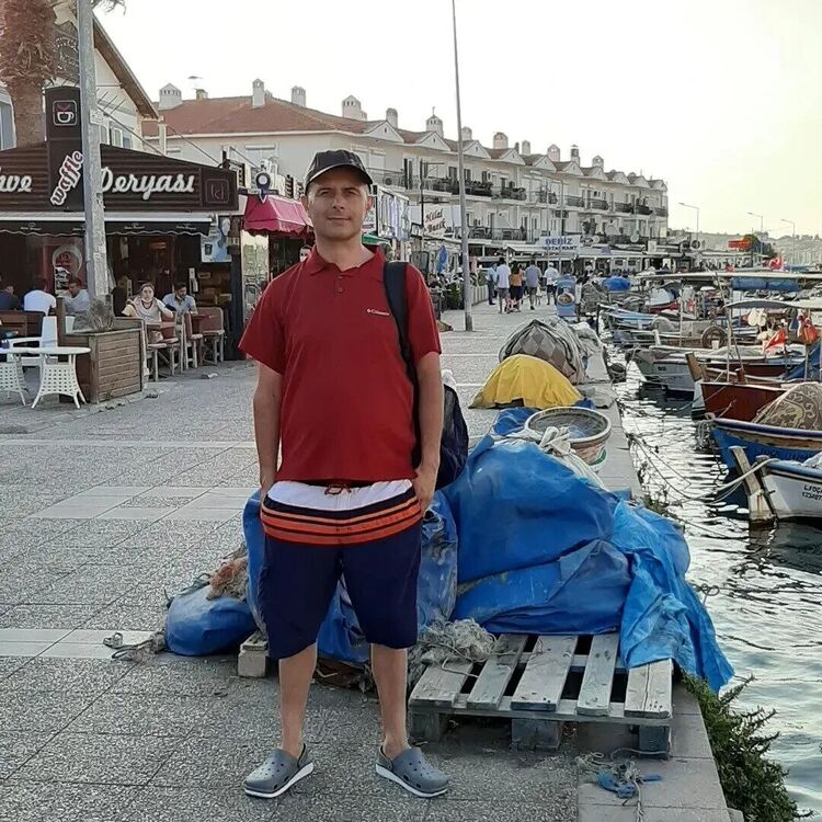  52366864  Berk, 37 ,    Cesme
