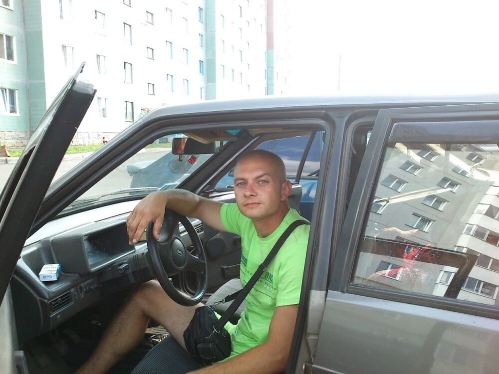  6297754  Sergei, 47 ,    