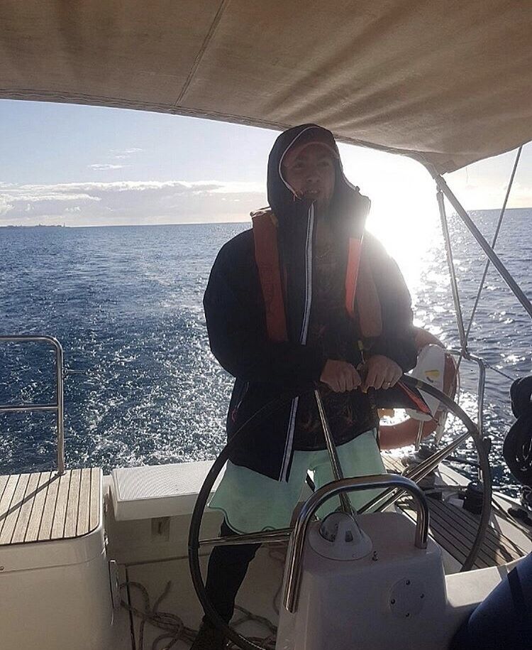  37730484  ILJA, 32 ,    