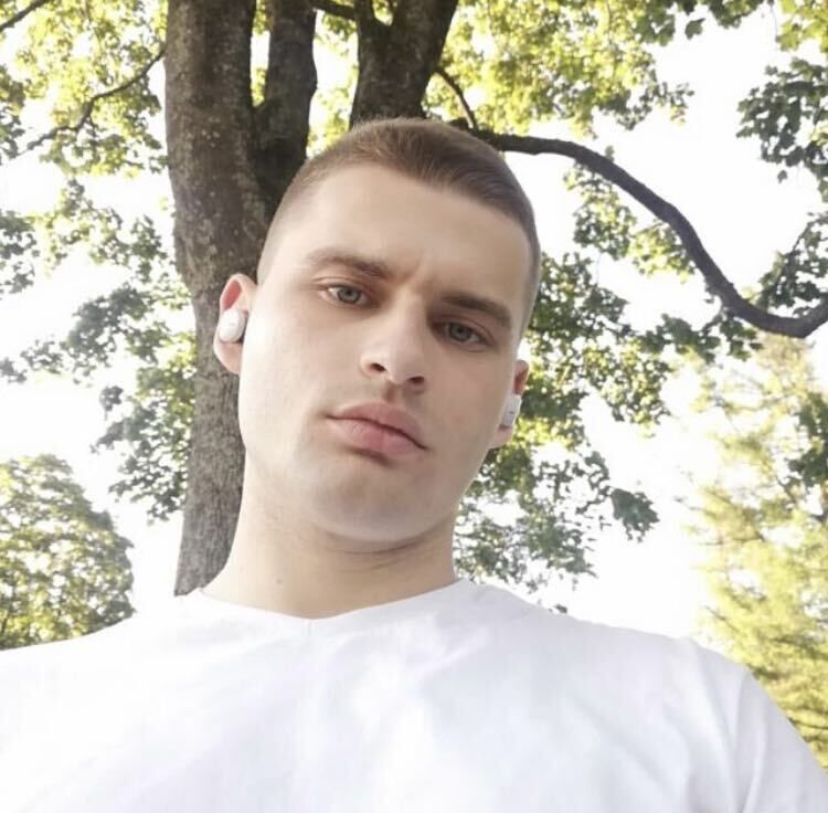  35794644  , 26 ,    -