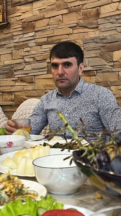  ,   Amr, 32 ,   ,   