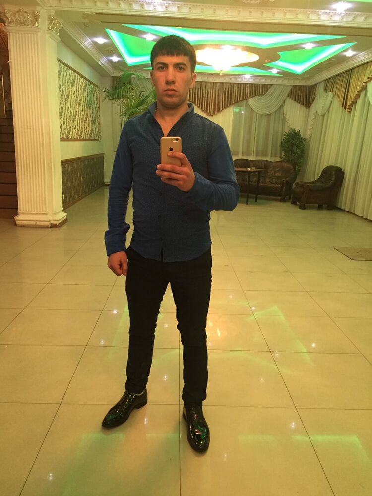  ,   Harut, 28 ,   