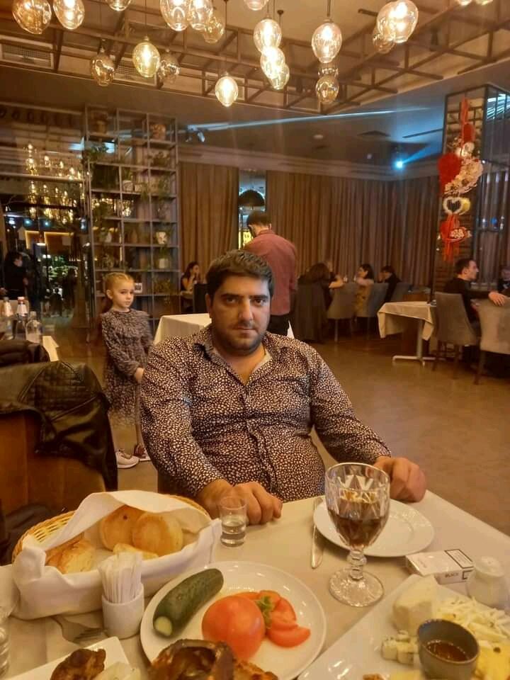  ,   Arman, 35 ,   ,   