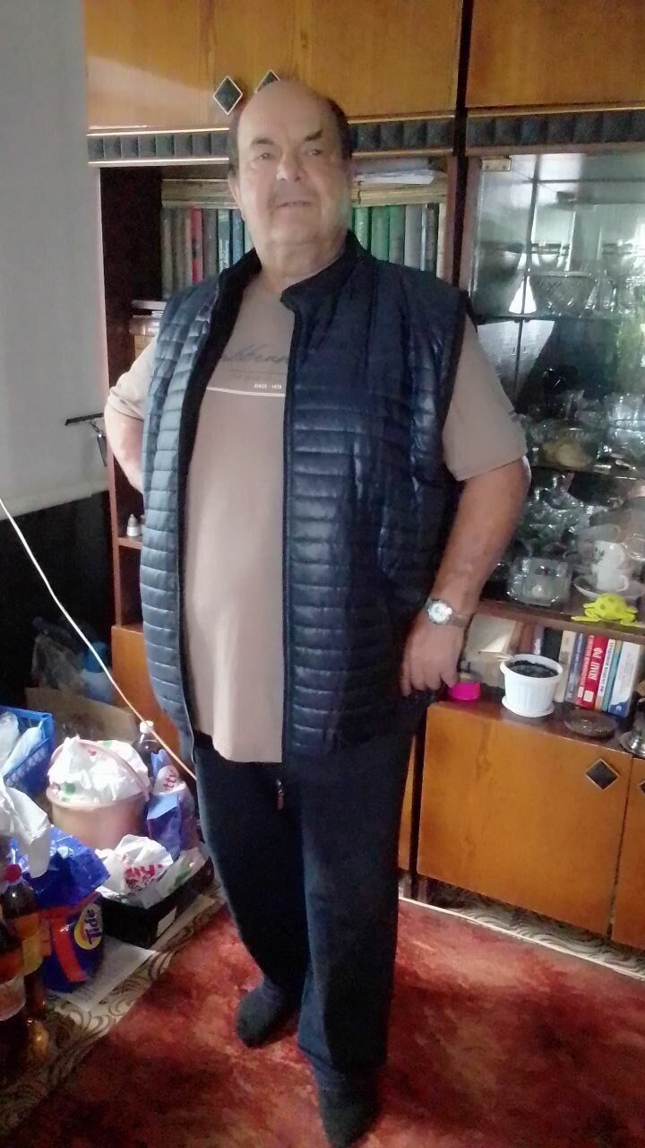 36883634  , 70 ,    