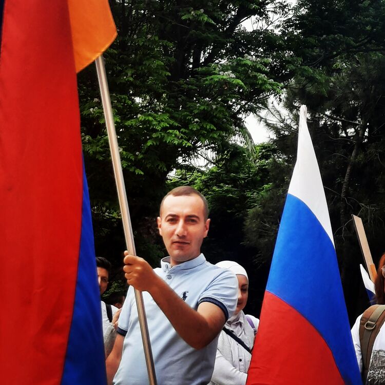  37744294  , 29 ,    --