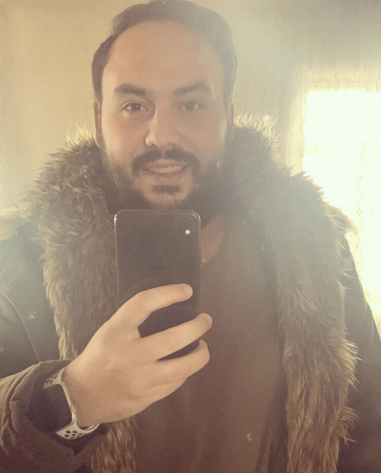 ���� 25749664 ������� Akyn, 32 ����, ���� ���������� � ����