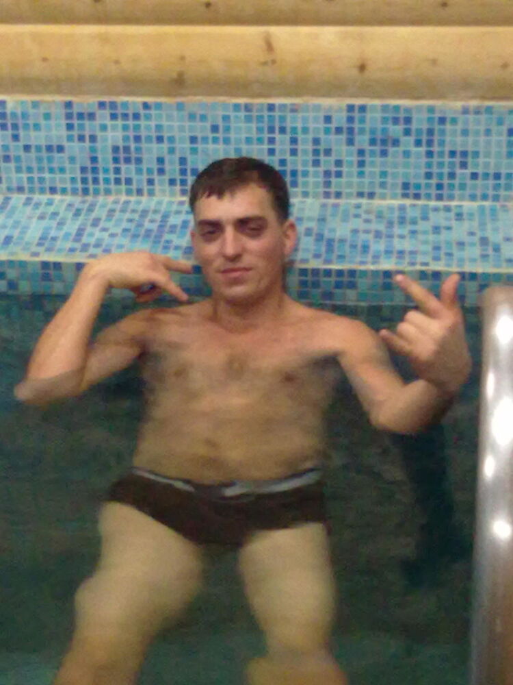  5545764  Andrei, 39 ,    