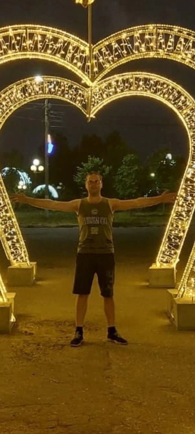  29416934  Artem, 34 ,    