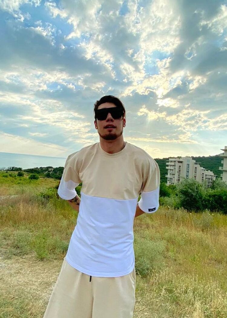  ,   , 26 ,   ,   