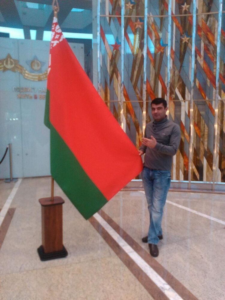  7740564  Irakli, 40 ,    