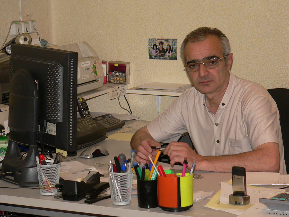  Velingrad,   , 62 ,   c 