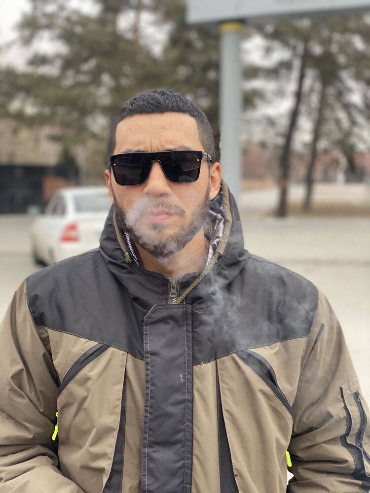  30744424  Aidamir, 29 ,    