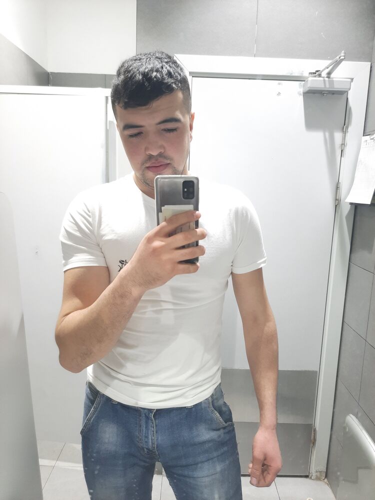  42805894  , 28 ,    