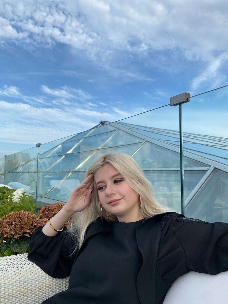  23688364  , 28 ,    -