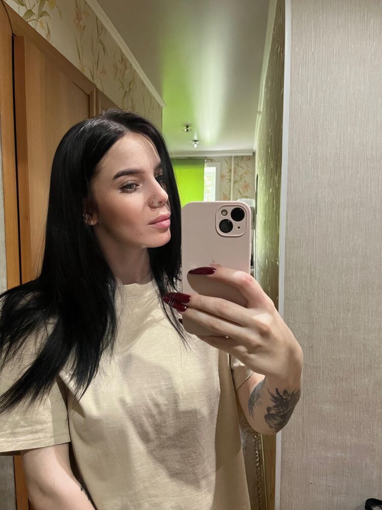  ,   Svetlana, 25 ,   c , 