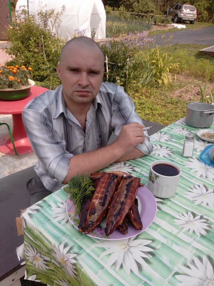  48668374  Anton, 35 ,    