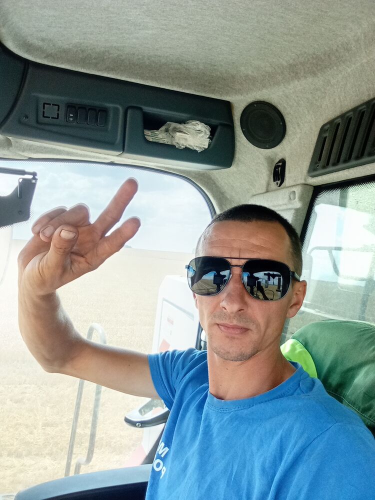  46216434  , 35 ,    