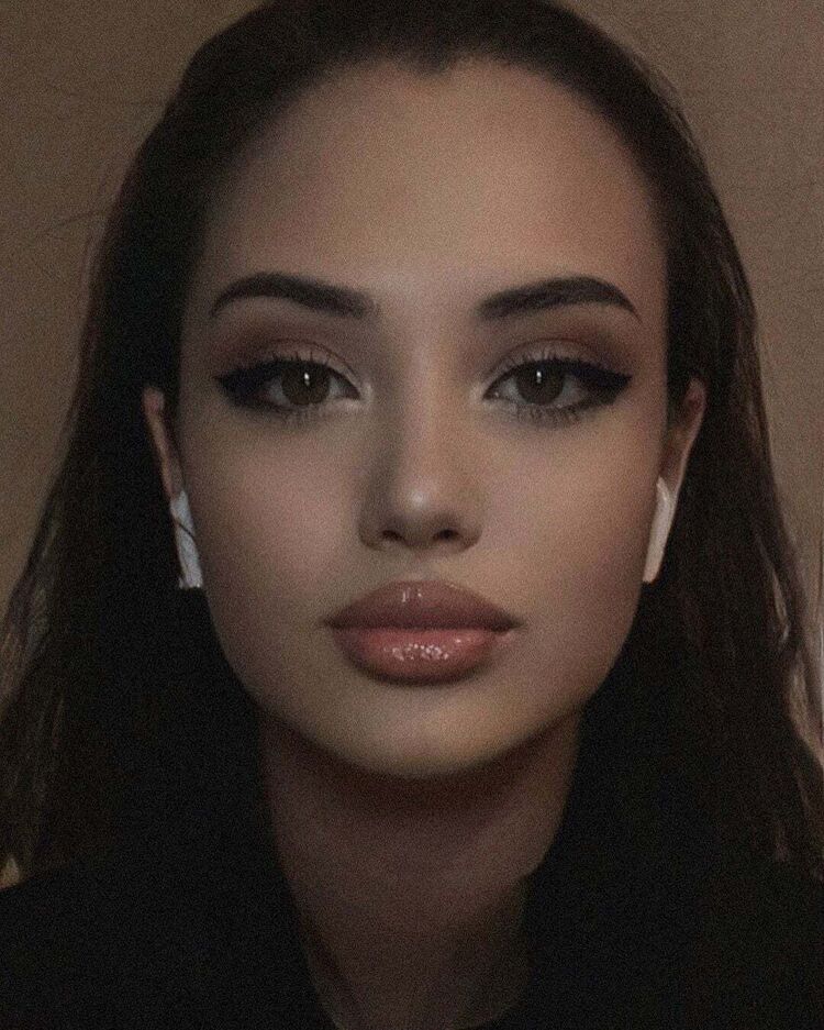  45041514  Angela, 35 ,    