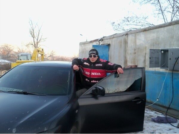  23804254  Mikhail, 42 ,    