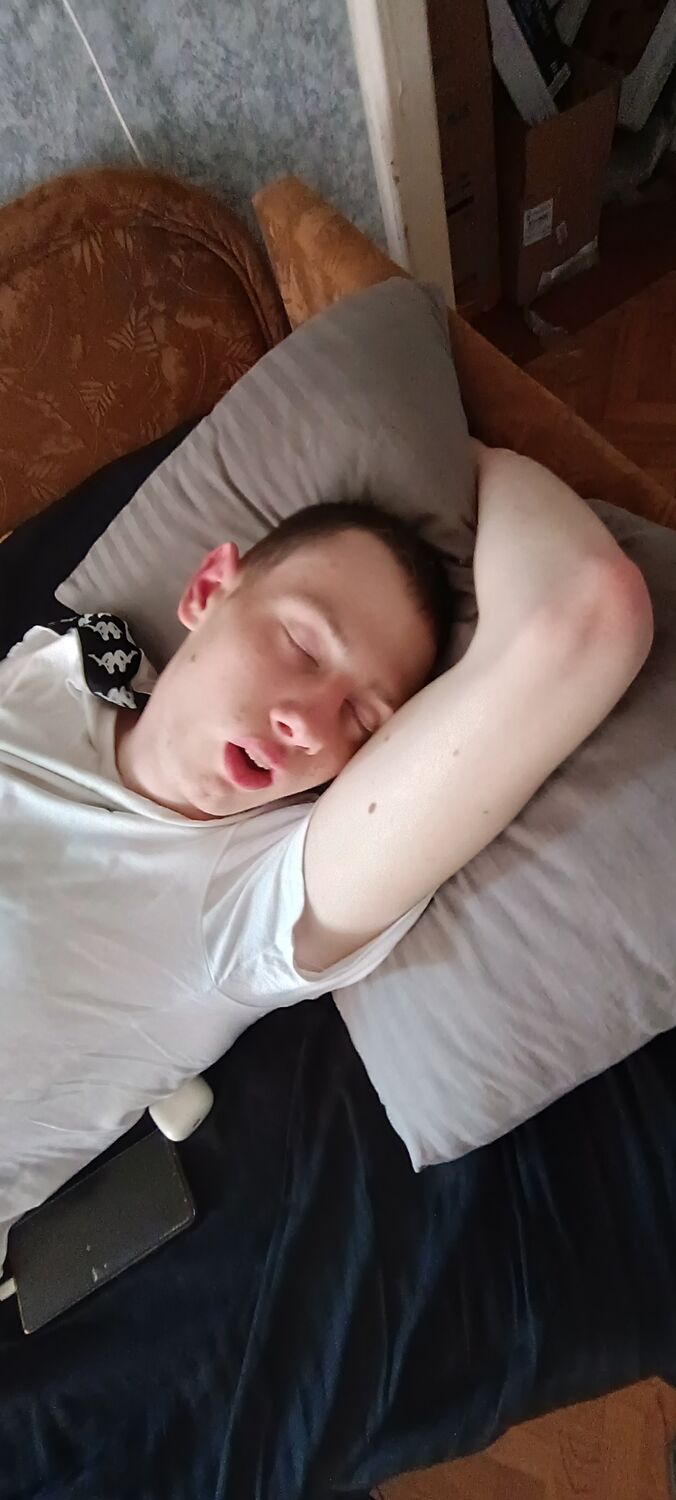  44435824  , 21 ,    