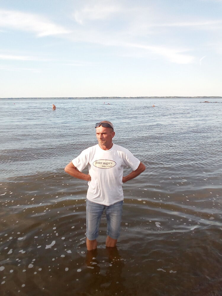  ,   Valery, 61 ,     , c 