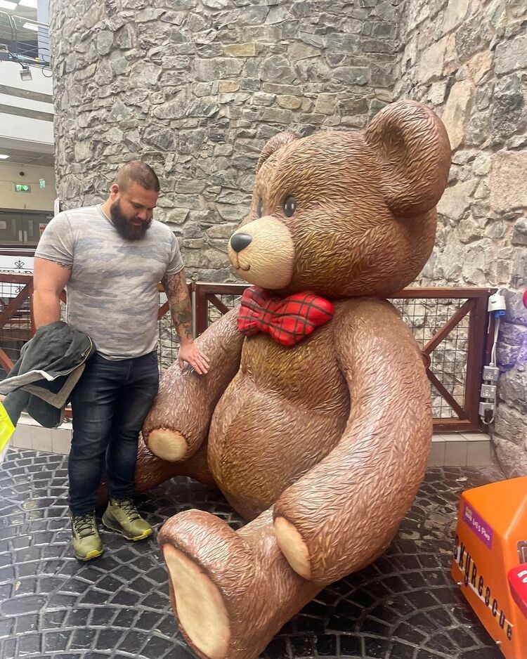  ,   Marvin, 38 ,   ,   