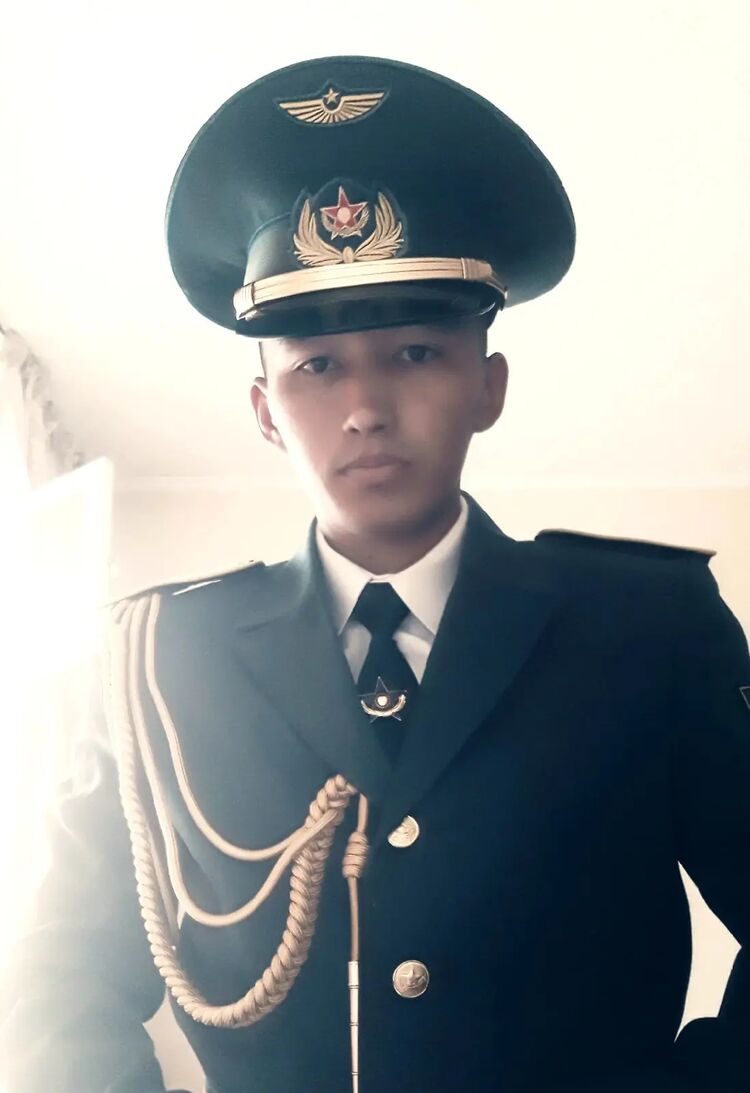  -,   Darhan, 29 ,   ,   