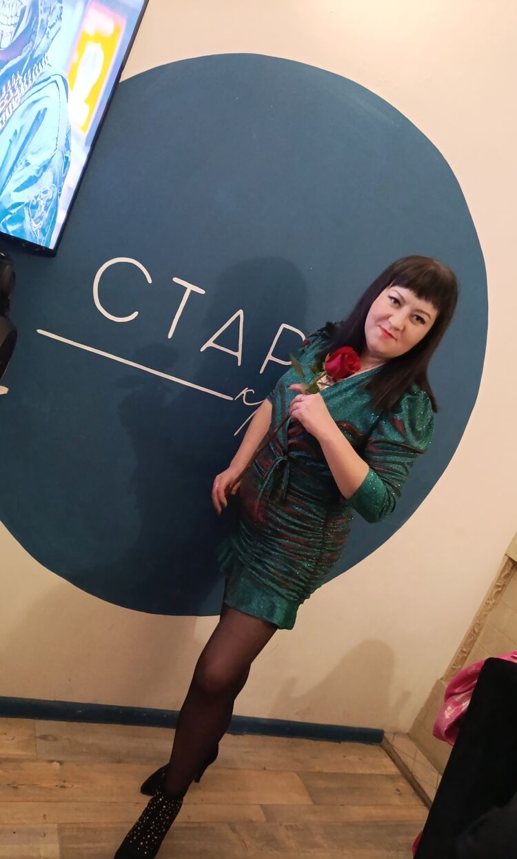  48433144  Ekaterina, 38 ,    