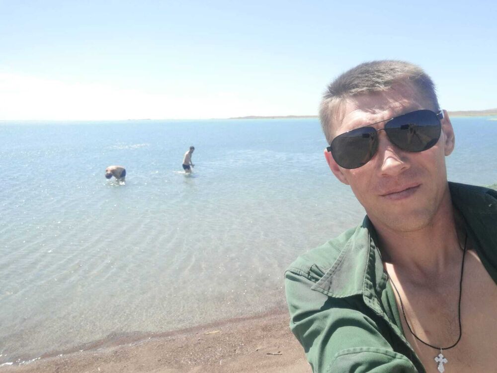  ,   Vladimer, 38 ,   ,   