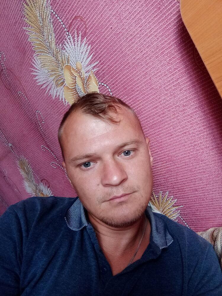 29439314  Ivan, 35 ,    