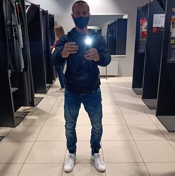  22517064  , 37 ,    