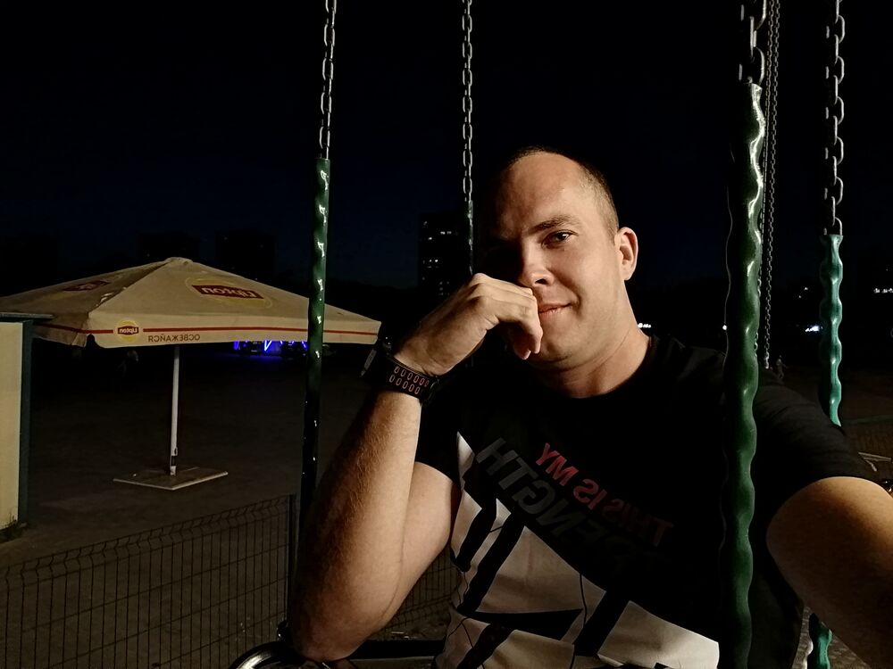  28256114  Alexander, 32 ,    Naaldwijk