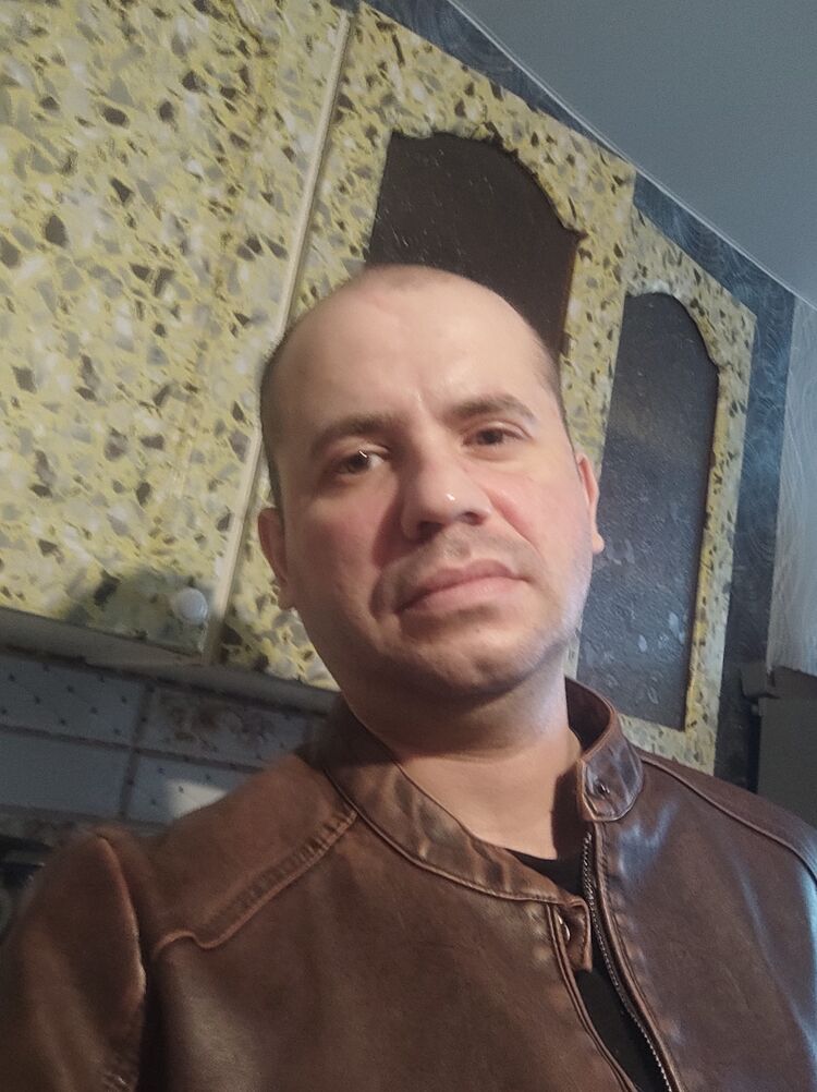  33496704  Alexandr, 40 ,    