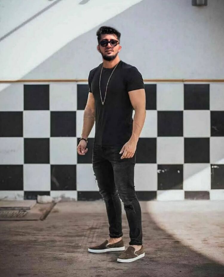  ,   Babek, 29 ,   ,   