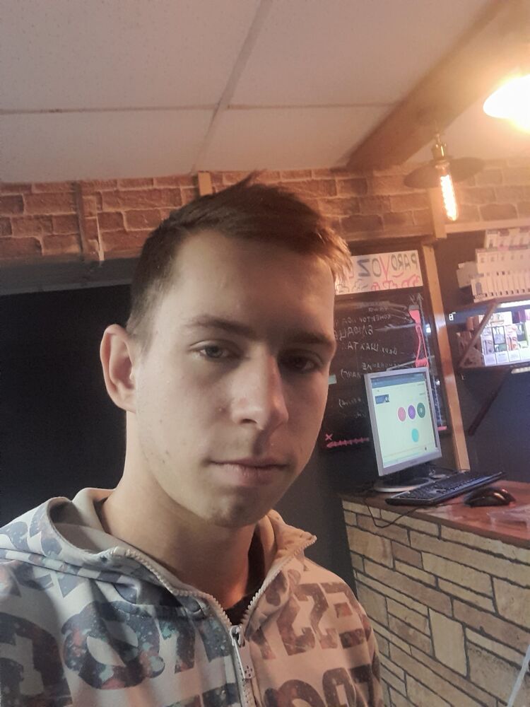  29688954  Andrey, 23 ,    