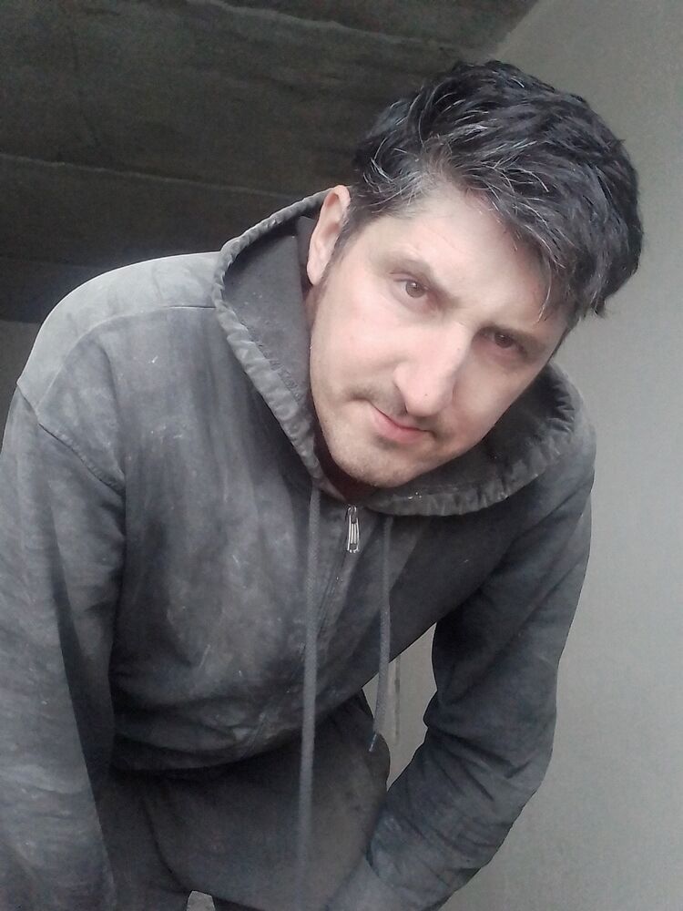  ,   Dimitri, 41 ,   ,   , c , 