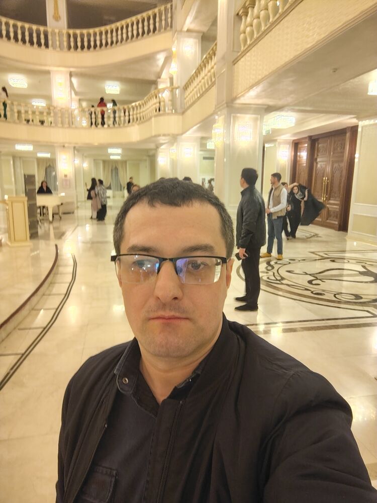  50056194  Ceyhun, 32 ,    