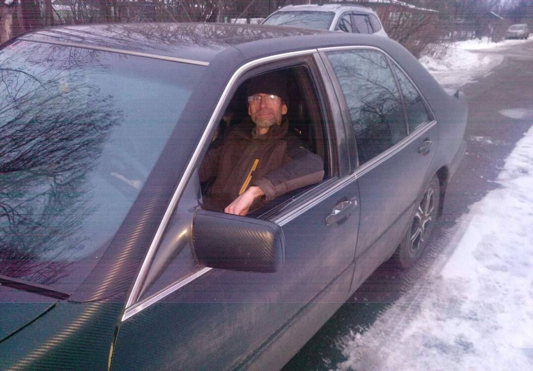 22917534  Sergey, 56 ,    