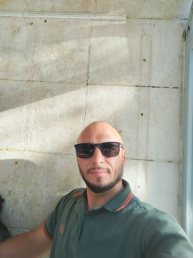  46276074  Igor, 37 ,    