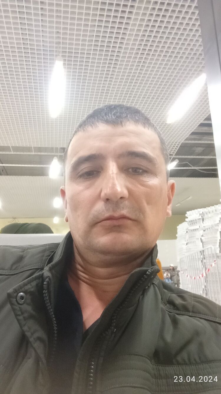  46815604  Halimov, 41 ,    