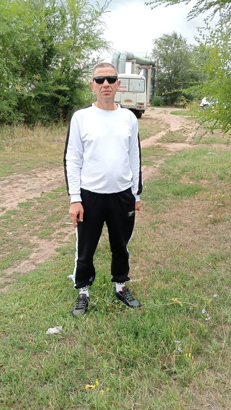  46207324  , 42 ,    