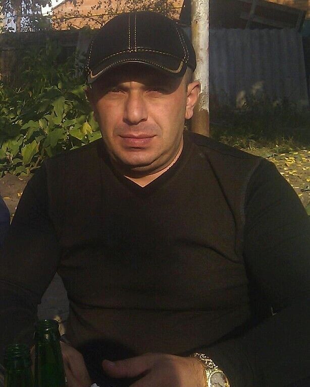  29746154  Onik, 46 ,    