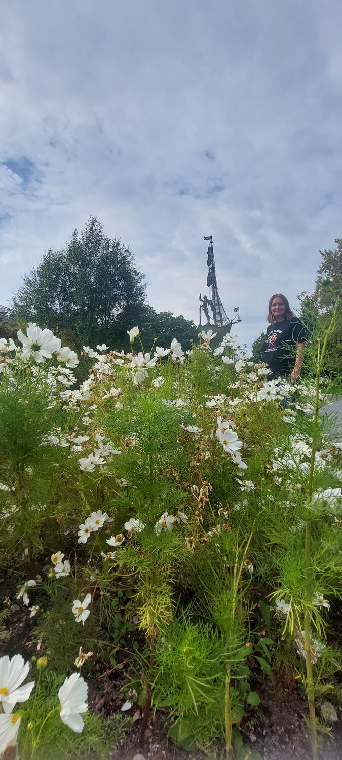  36832894  SmexANNA, 46 ,    